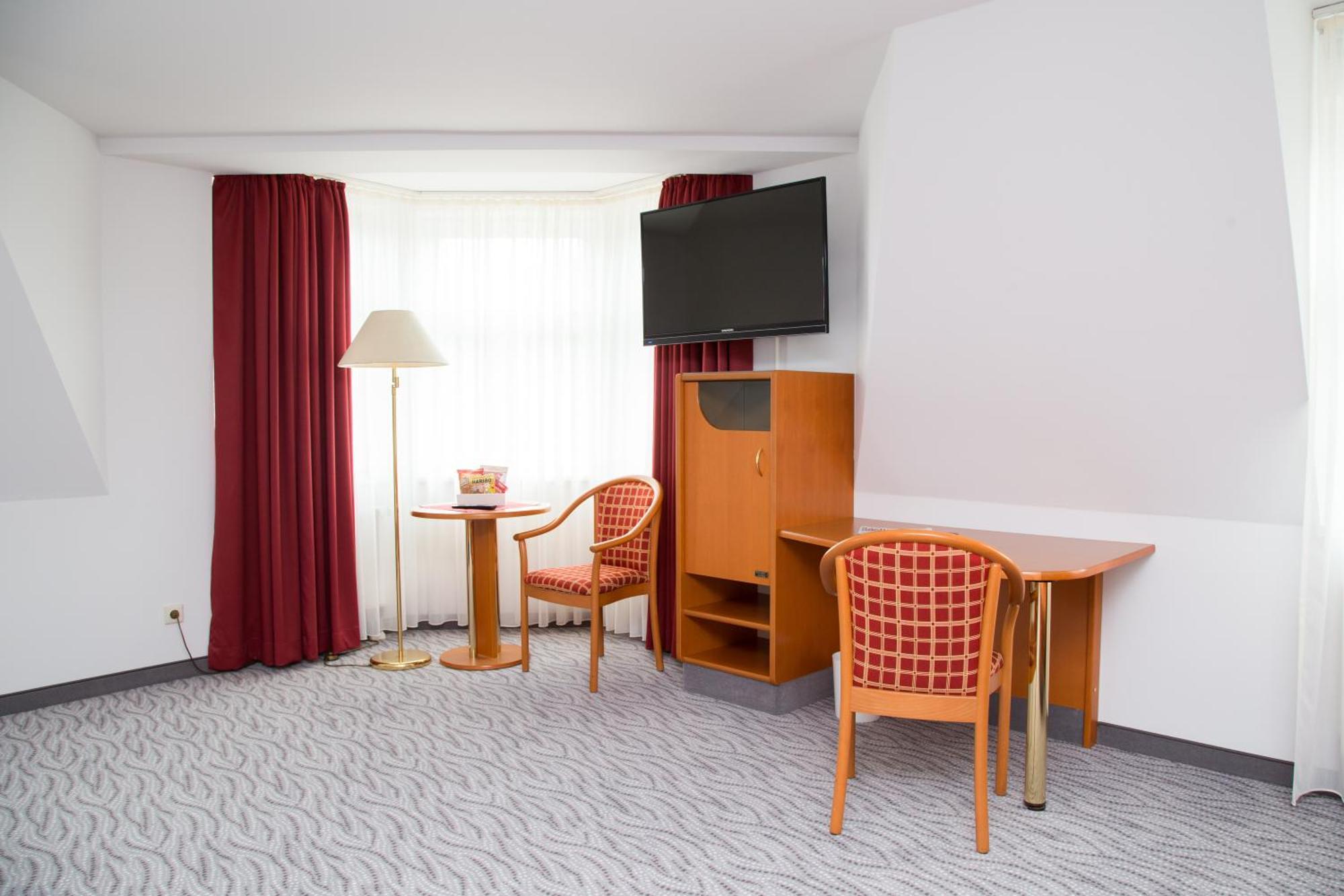 Kaiserhof Hotel 3*